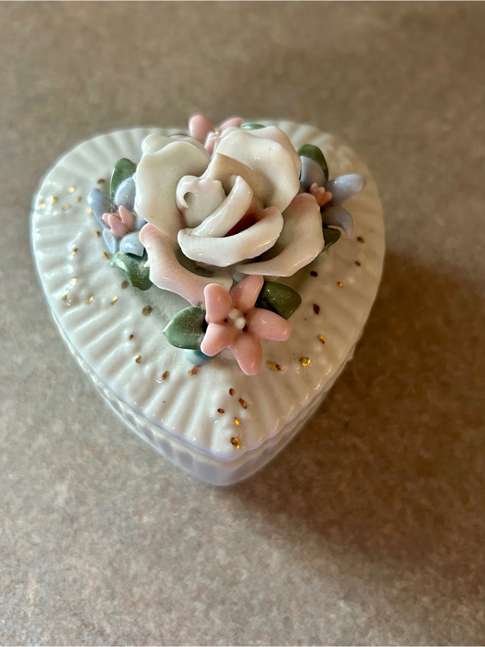 Heart-Shaped Porcelain Trinket Box with Pink Floral Accent